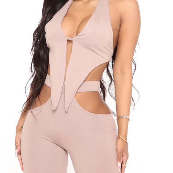 Nude Pants set - Picture 2 of 3